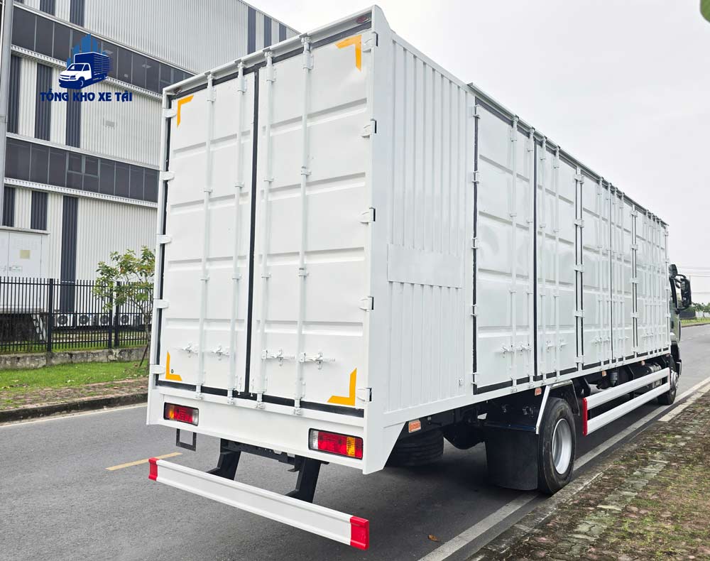 XE CHENGLONG H5 240HP THÙNG KÍN CONT 9M9